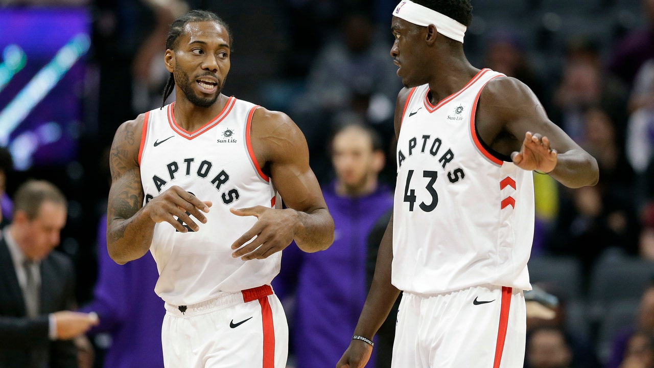 Leonard returns to help Raptors improve to NBA-best 11-1